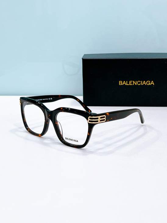 Picture of Balenciaga Sunglasses _SKUfw80536588fw
